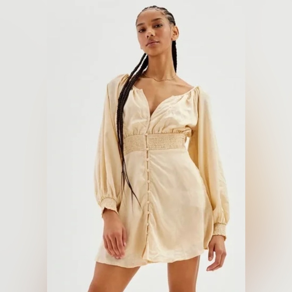 NWT Urban Outfitters Long Sleeve Dress Puff Sleeve Boho Romantic Light Sand,L